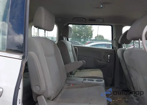 2014 Nissan Quest S из США, поврежденный, VIN JN8AE2KP7E9100017
